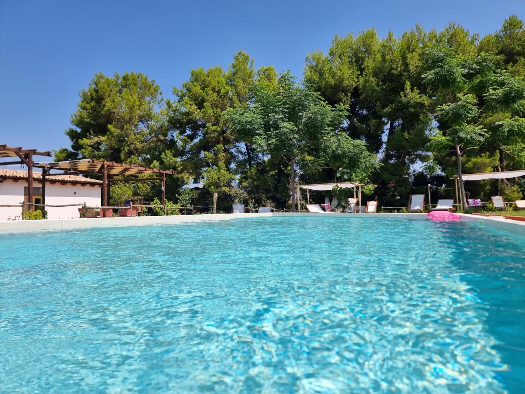 Agriturismo Essentia Dimora Rurale Larino Luaran gambar